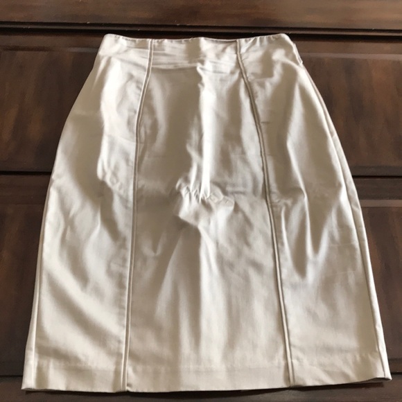 Women’s size 8 Worthington tan skirt - Picture 1 of 9